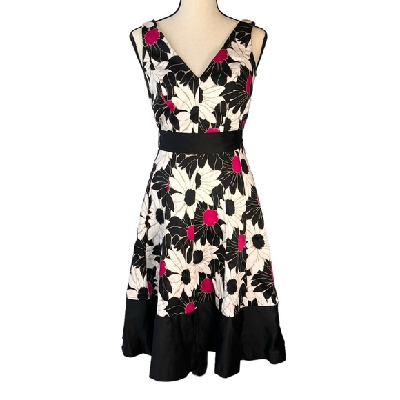 Nine West Women's V Neck A Line Multicolor Floral Dress Size 2 - Picture 1 of 3